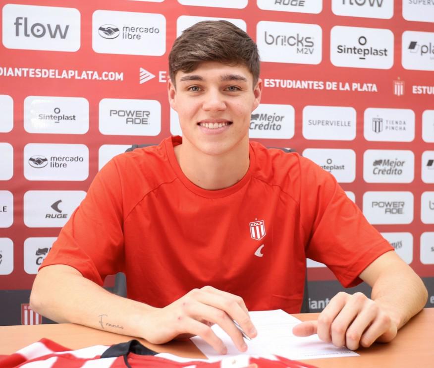 AG体育官方网站-国米官方：帕拉西奥斯租借至拉普拉塔大学生，协议包含买断权